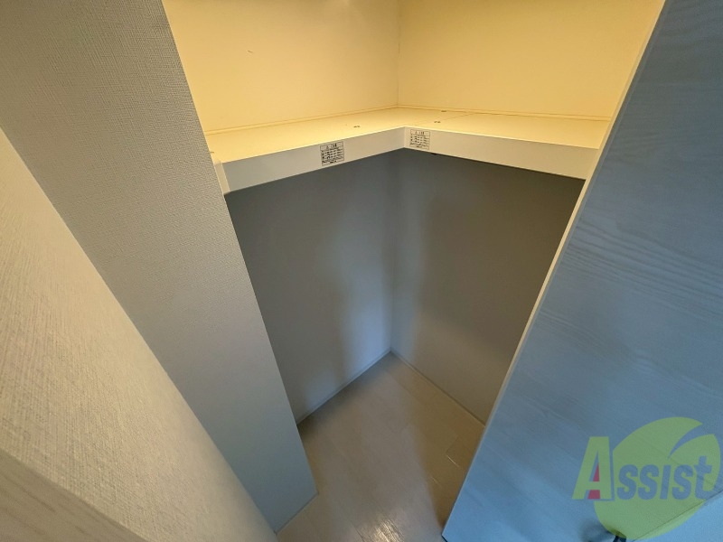 収納　寝室の収納です。部屋がすっきり片付きます。