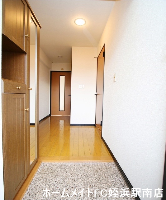 玄関　★玄関回りも広くスッキリ♪★参考写真