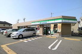コンビニ　ファミリーマート宝塚星の荘店（コンビニ）まで481m