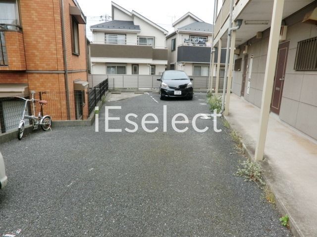 駐車場　敷地内の駐車場です。