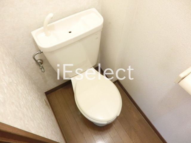 トイレ　トイレはシンプルです。