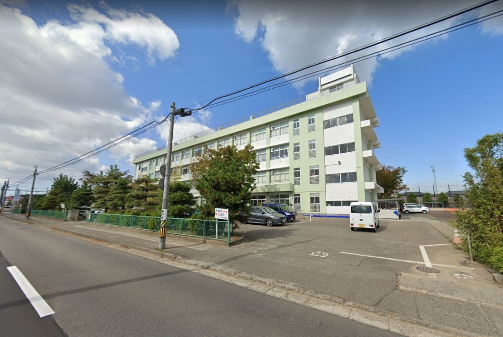 小学校　新潟市立木戸小学校（小学校）まで410m