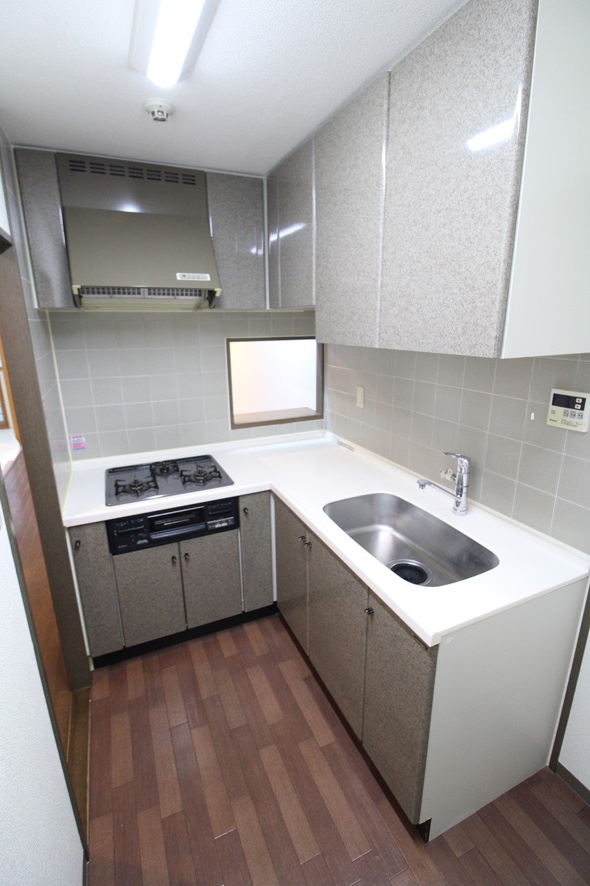 キッチン　※同物件、別部屋の写真です。