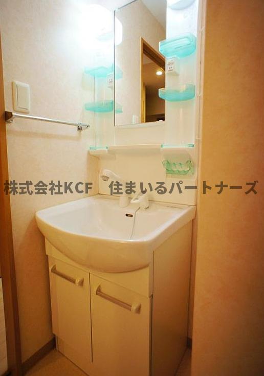洗面設備　使いやすい洗面所です