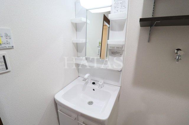 洗面設備　同物件別部屋です。