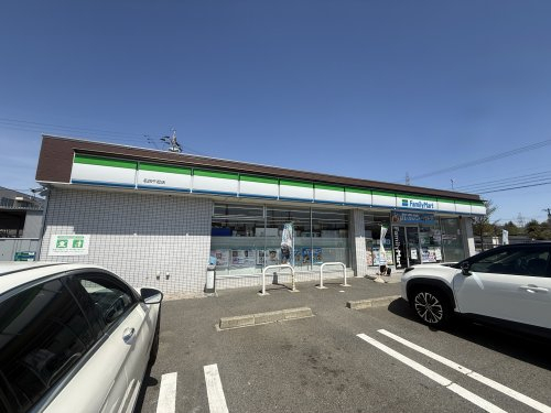 コンビニ　ファミリーマート名四午起店（コンビニ）まで643m