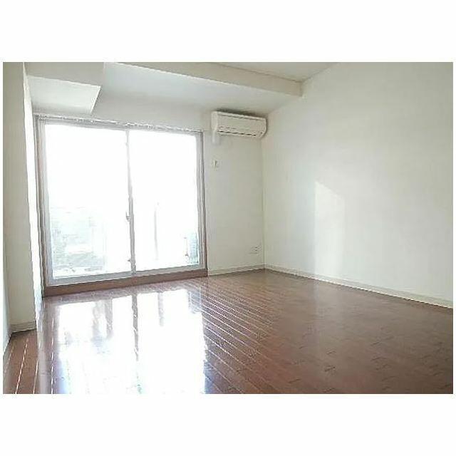 居室・リビング　お部屋は広々8帖タイプ！