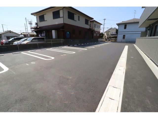 駐車場　駐車場