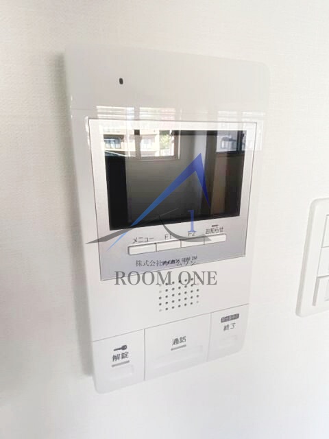 セキュリティ　モニター付きインターホンです。