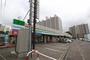 コンビニ　ファミリーマート札幌平岸5条店（コンビニ）まで354m