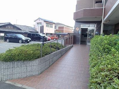 近鉄南大阪線 土師ノ里駅 徒歩21分 6階建 築28年の外観写真