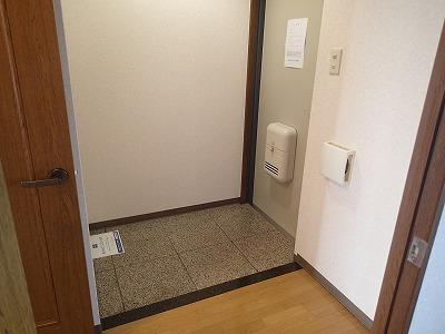 近鉄南大阪線 土師ノ里駅 徒歩21分 6階建 築28年の玄関写真