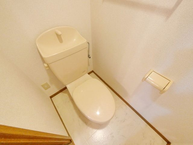 トイレ　★お部屋探しはタウンハウジング稲田堤店まで★