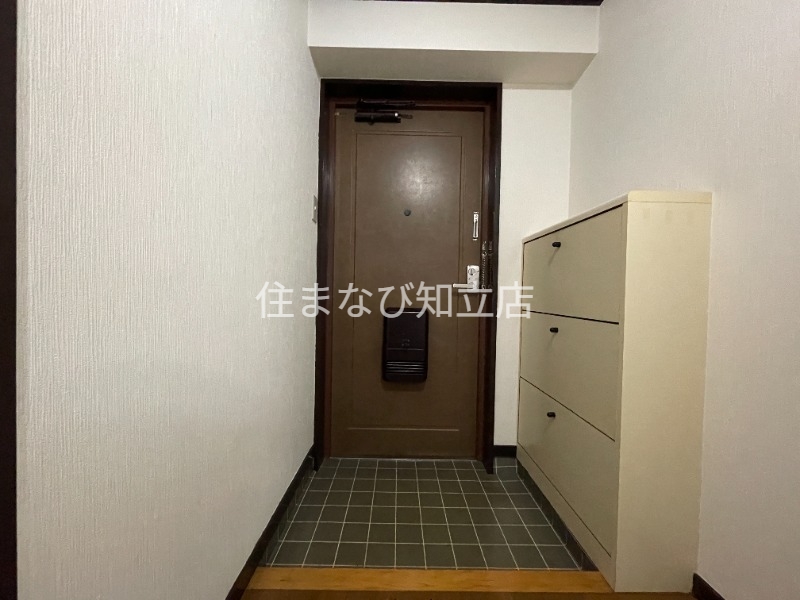 玄関　同型別部屋写真
