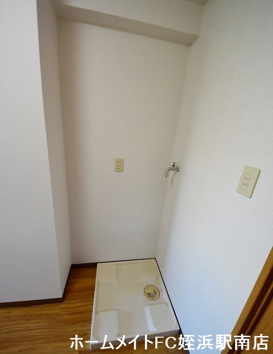 洗面設備　★洗濯機置き場も室内です★参考写真