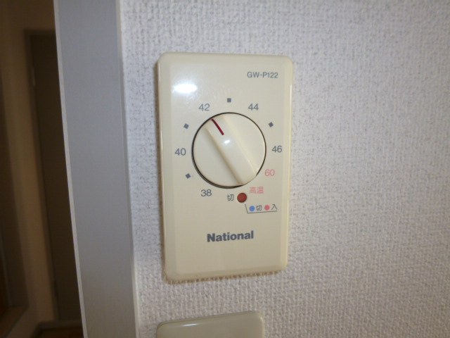 その他設備　給湯リモコン