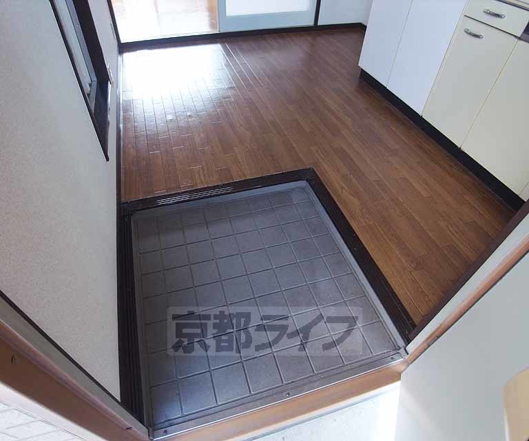 玄関　ゆったりした玄関です。