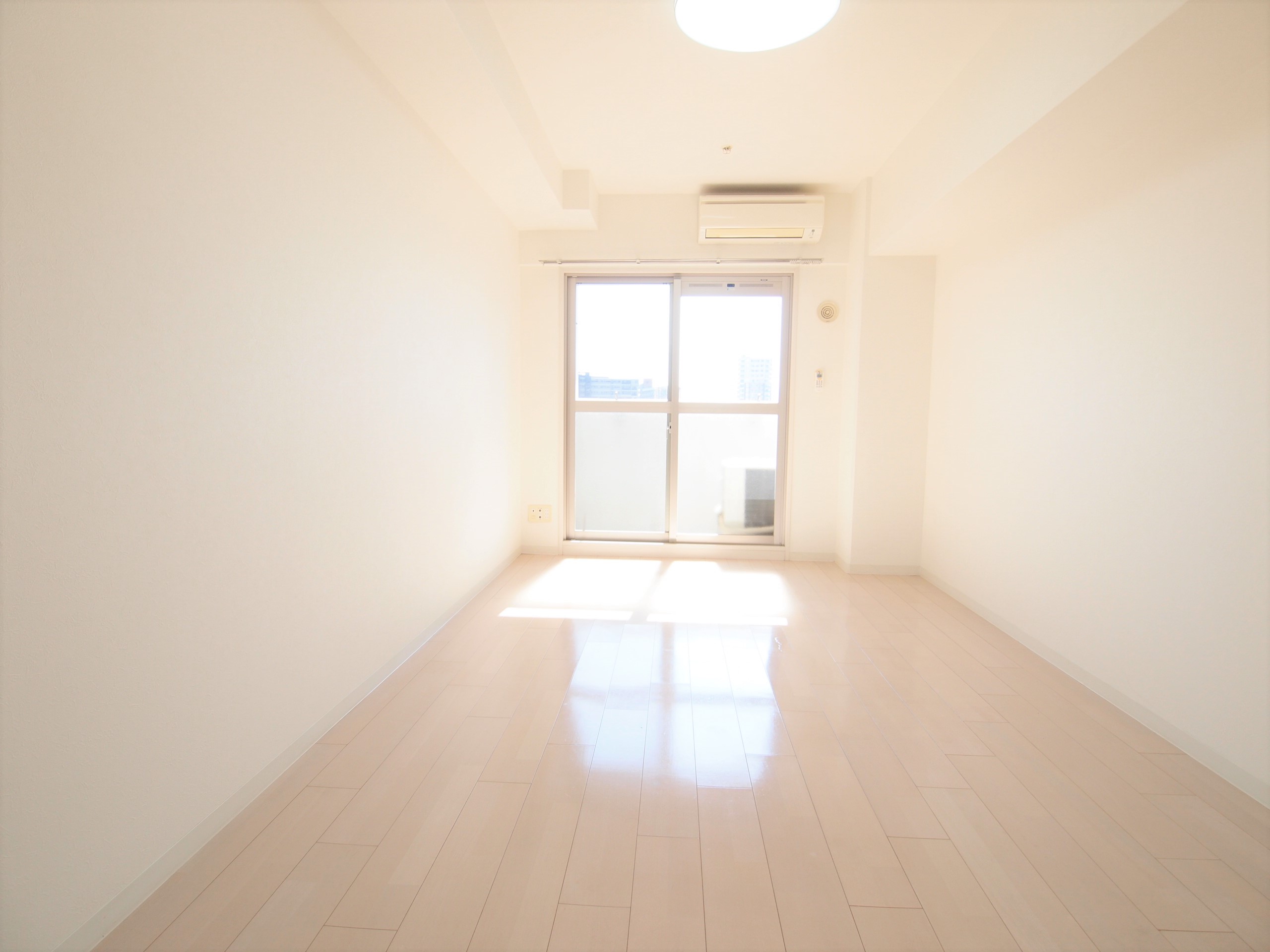 その他部屋・スペース　★暑い夏☆寒い冬には欠かせないエアコン付きです(^▽^)★
