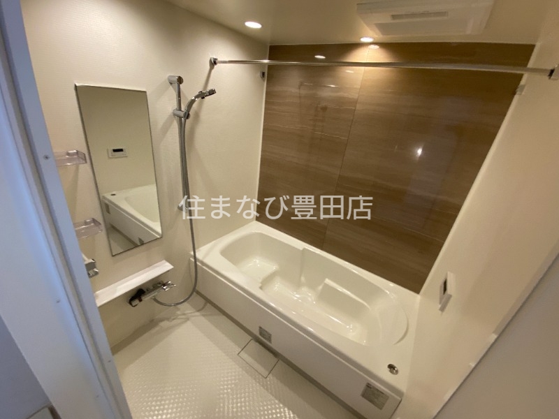 バス・シャワールーム　反転・同型タイプ