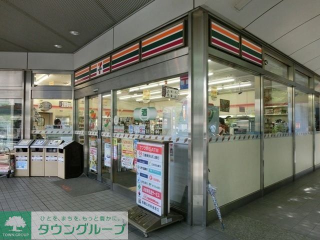 コンビニ　セブンイレブン（コンビニ）まで126m