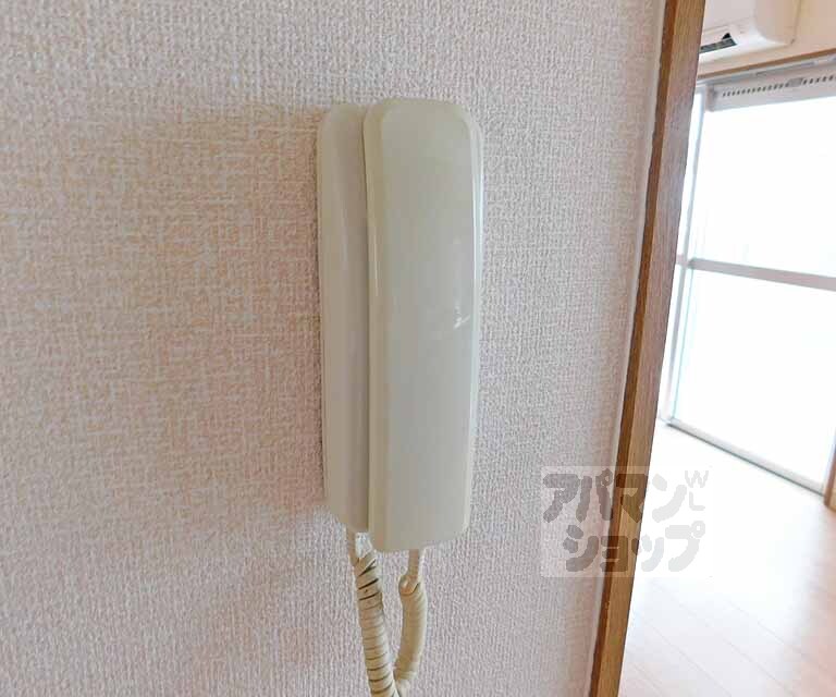 その他設備　インターホンです。
