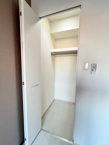 収納　同物件、別号室の写真です。
