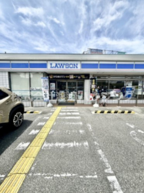 コンビニ　ローソン　箕面外院三丁目店（コンビニ）まで207m