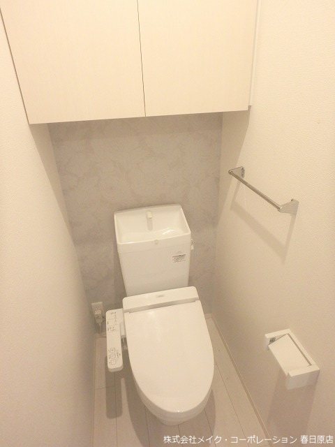 トイレ　写真は同型タイプ