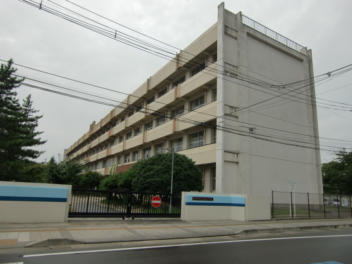 小学校　多賀城市立城南小学校（小学校）まで650m