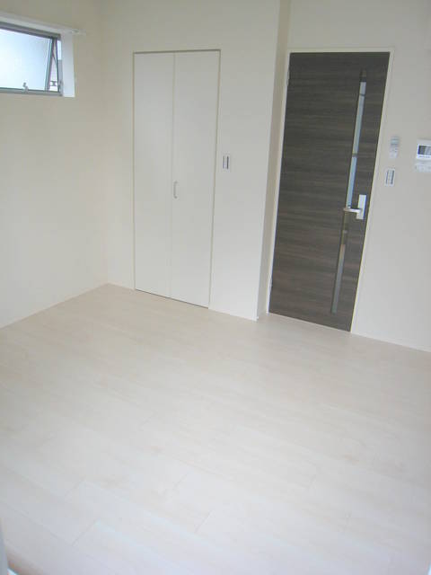 その他部屋・スペース　2面採光のお部屋です