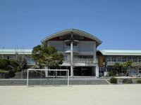 小学校　真庭市立遷喬小学校（小学校）まで1040m