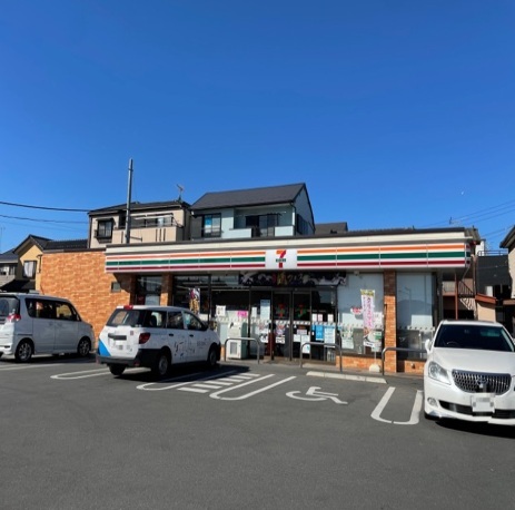 コンビニ　セブンイレブン（コンビニ）まで250m