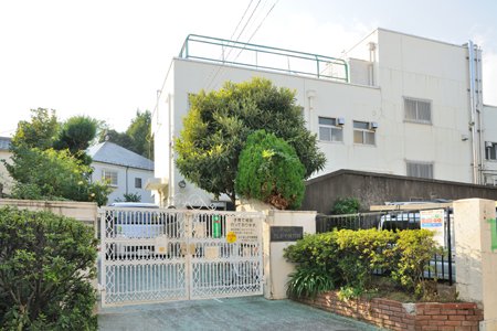 幼稚園・保育園　文京区立さしがや保育園（幼稚園・保育園）まで373m