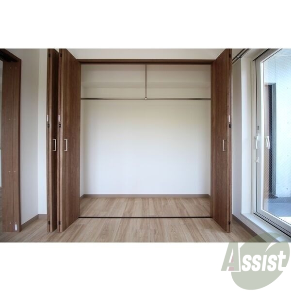 収納　収納もバッチリあるのでお部屋が片付きますよ！