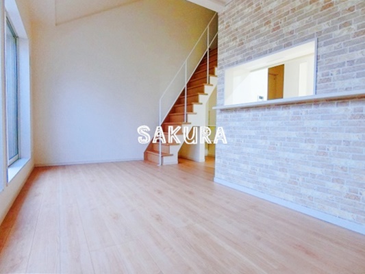 居室・リビング　開放感のあるゆったりとしたお部屋です♪