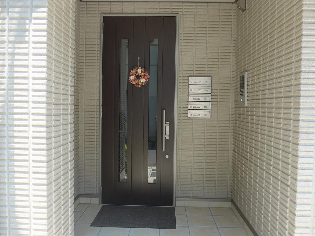 イーストリーヴスの外観写真