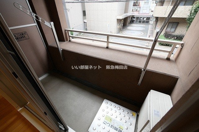 バルコニー　※同仕様写真となります。