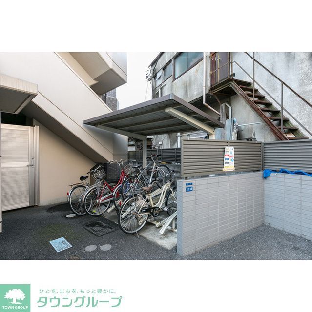 ロビー　駐輪場