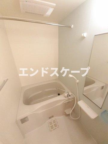 ＪＲ上越線 井野駅 徒歩17分 2階建 築18年の風呂写真