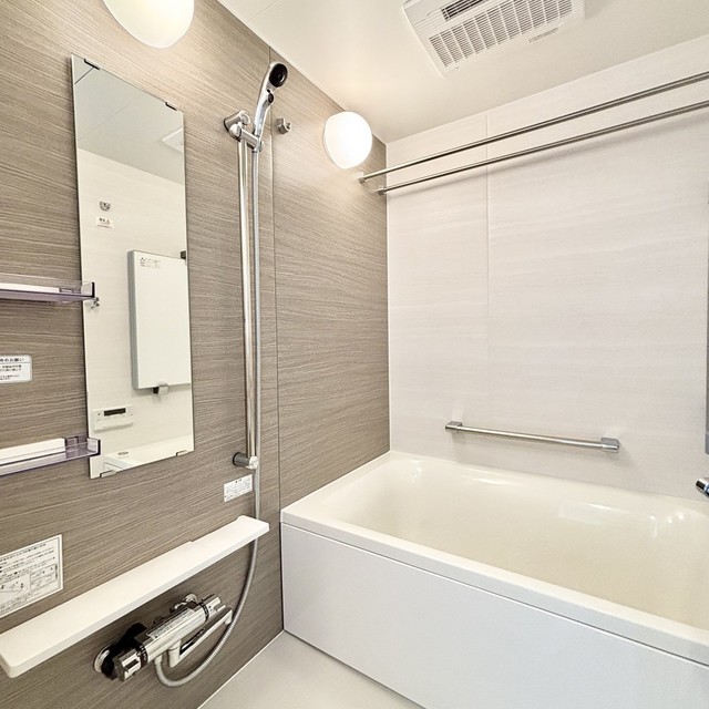 バス・シャワールーム　※写真は同タイプ住戸です。