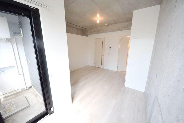 その他部屋・スペース　★洋室9.7帖広々としたお部屋です★