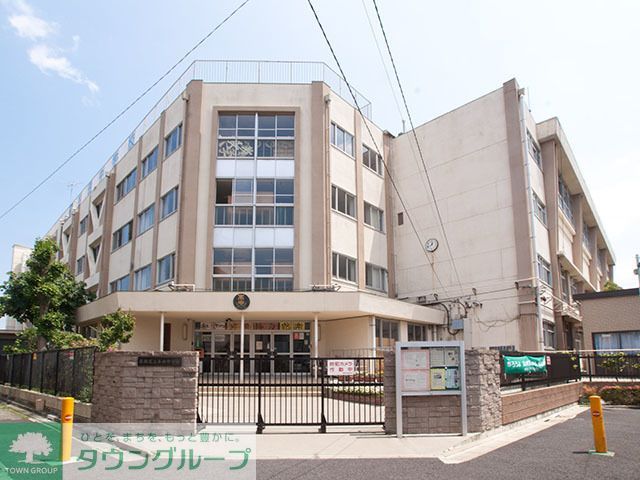中学校　葛飾区立本田中学校（中学校）まで1900m