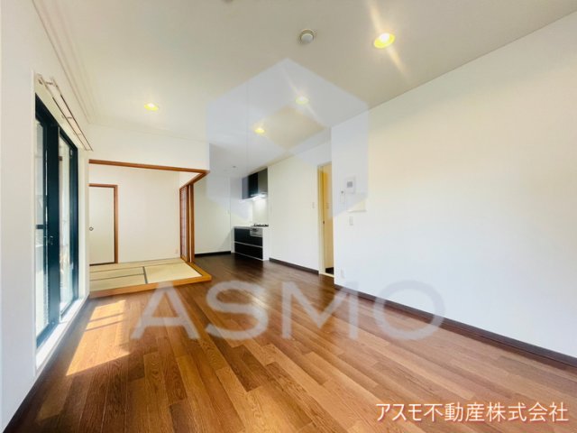 居室・リビング　同マンション別部屋　参考写真