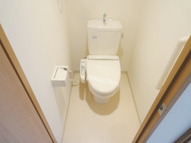 トイレ　同物件別号室