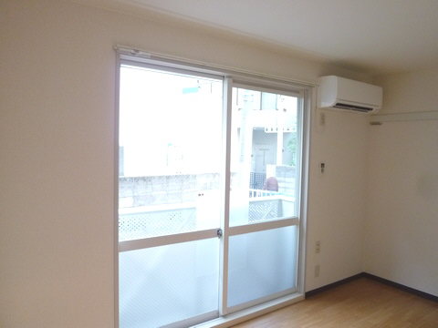 モンターニュパレスの居間写真