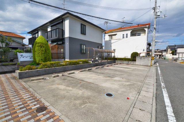 駐車場　カースペースがあります
