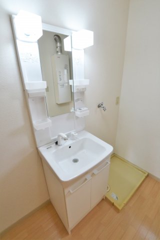 洗面設備　広い洗面スペース