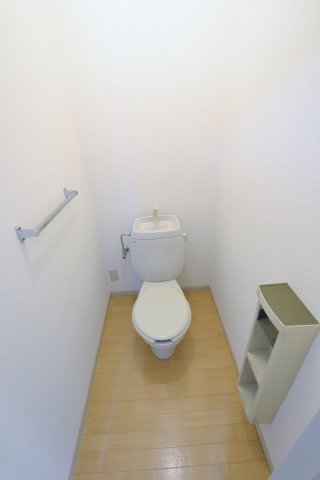 トイレ　ゆったりとした空間のトイレです