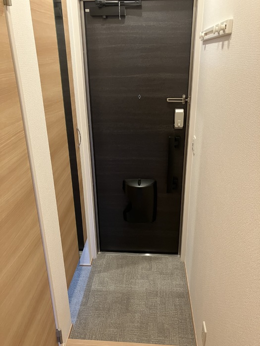 玄関　玄関（シューズクローク）