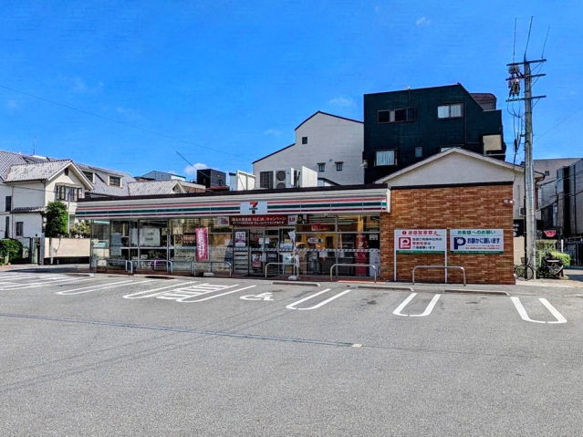 コンビニ　セブンイレブン大阪背戸口4丁目店（コンビニ）まで47m